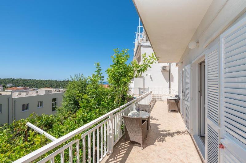 Apartmani Sani Makarska Exterior foto